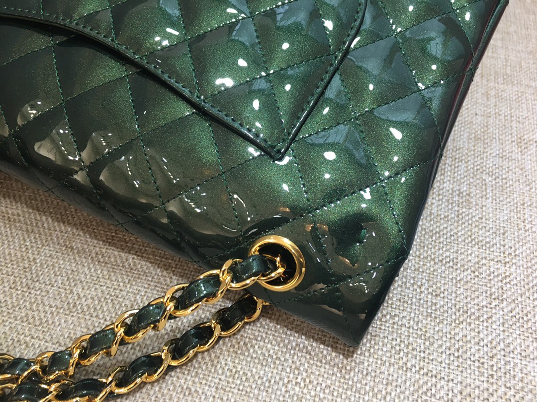 Medium Classic Flap Patent Leather Bag AO1112 Green/Gold